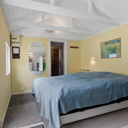 Feriehus 2 Bedroom Awesome In *