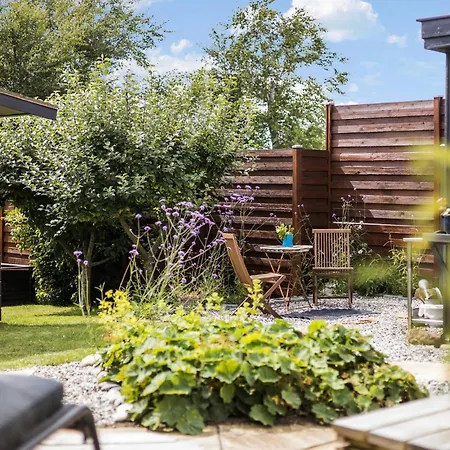 2 Bedroom Awesome In